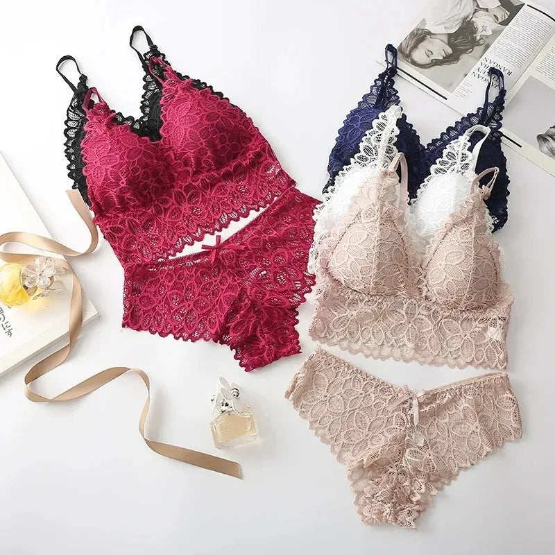 Conjunto Lingerie Sexy & Elegante: Renda Bordada e Conforto para Você Brilhar!